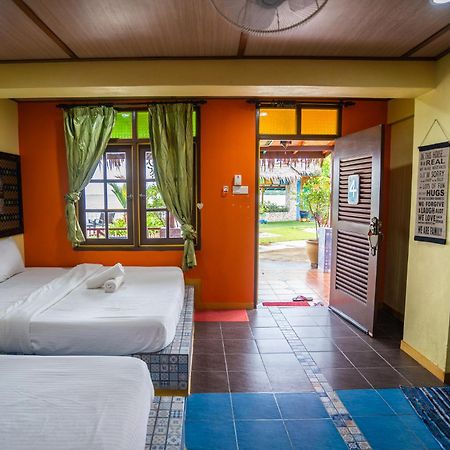 Lost Paradise Resort Batu Feringgi Exterior foto